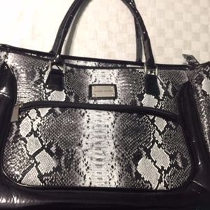 Adrienne Vittadini Large (black & white) Snakeskin